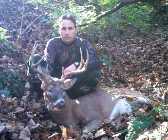 Dru and his Michigan whitetail.